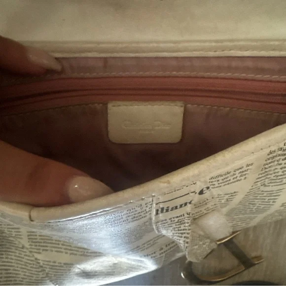 Christian Dior White Newspapers Pre-Owned Saddle Bag Rare - Picture 4 of 11
